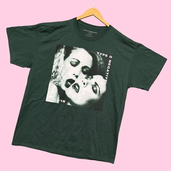 Type O Negative Bloody Kisses Gothic Metal Band Tee XL - Picture 3 of 4